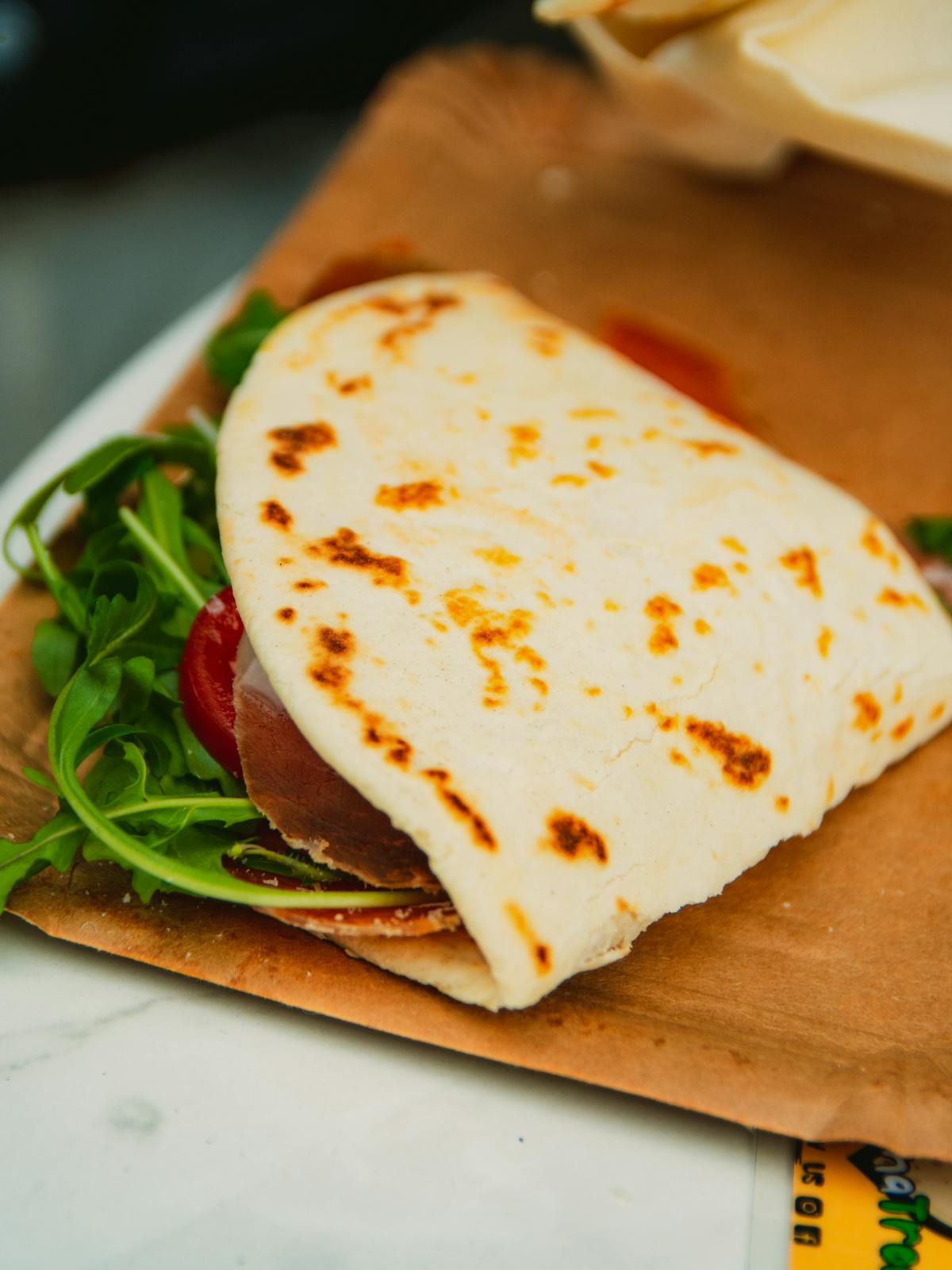 Piadina romagnola farcita